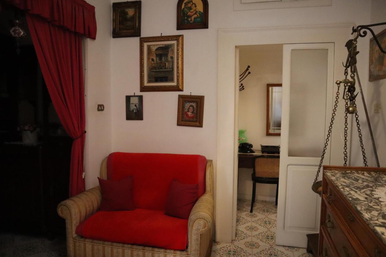 Storia Di Sofia Apartment Naples Luaran gambar