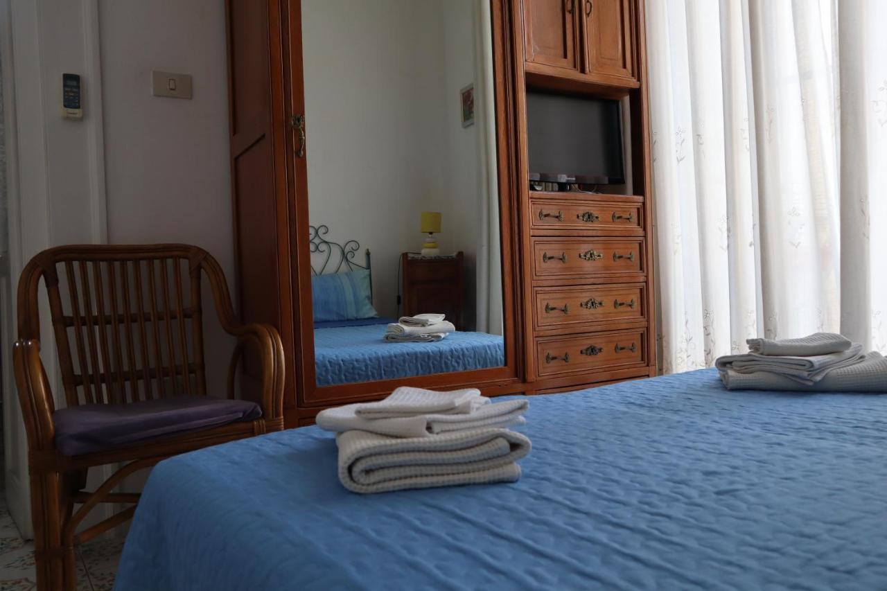 Storia Di Sofia Apartment Naples Luaran gambar