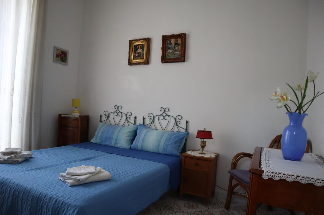 Storia Di Sofia Apartment Naples Luaran gambar