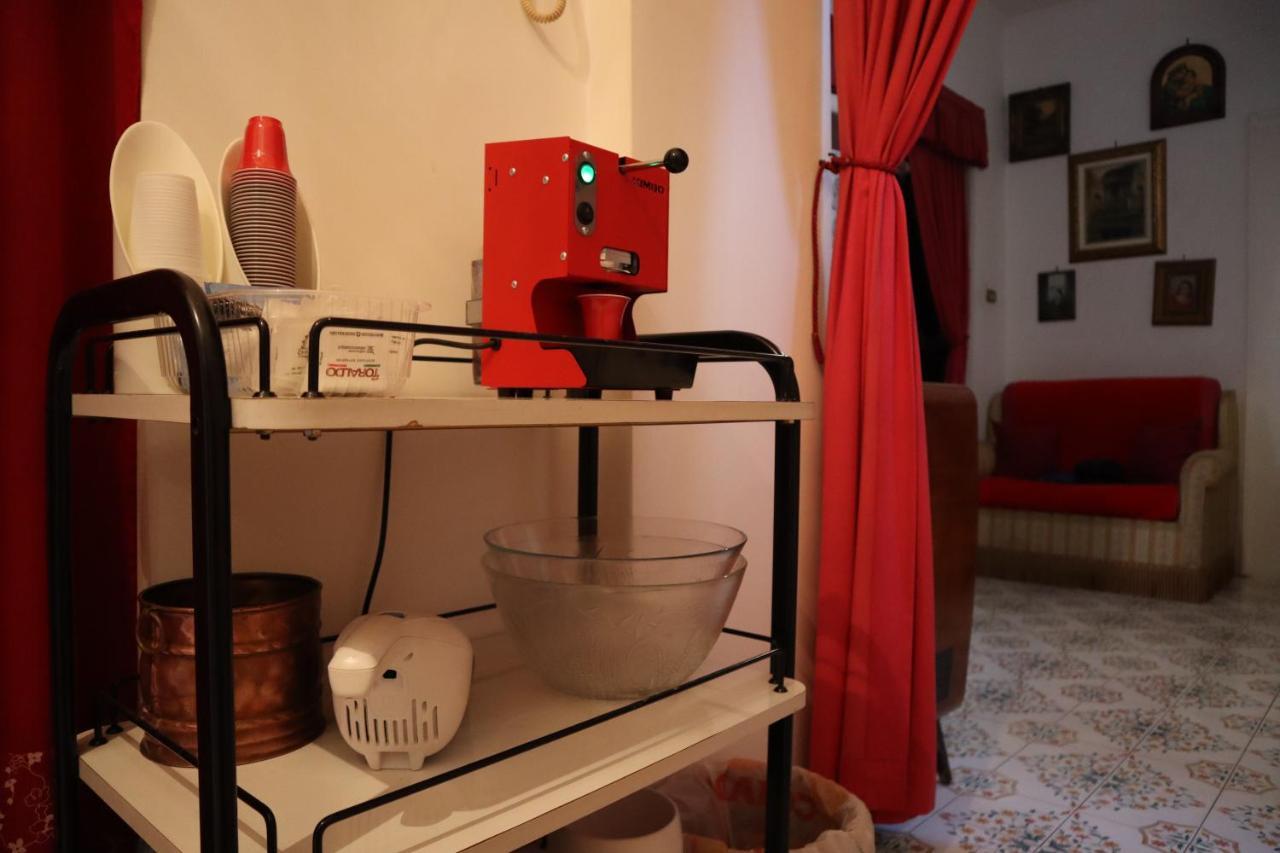 Storia Di Sofia Apartment Naples Luaran gambar