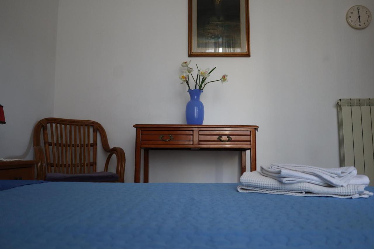 Storia Di Sofia Apartment Naples Luaran gambar