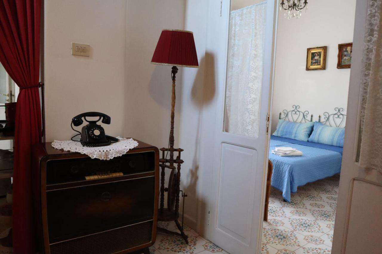 Storia Di Sofia Apartment Naples Luaran gambar